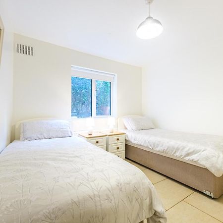Appartamento 33A Steepleview Trim Esterno foto