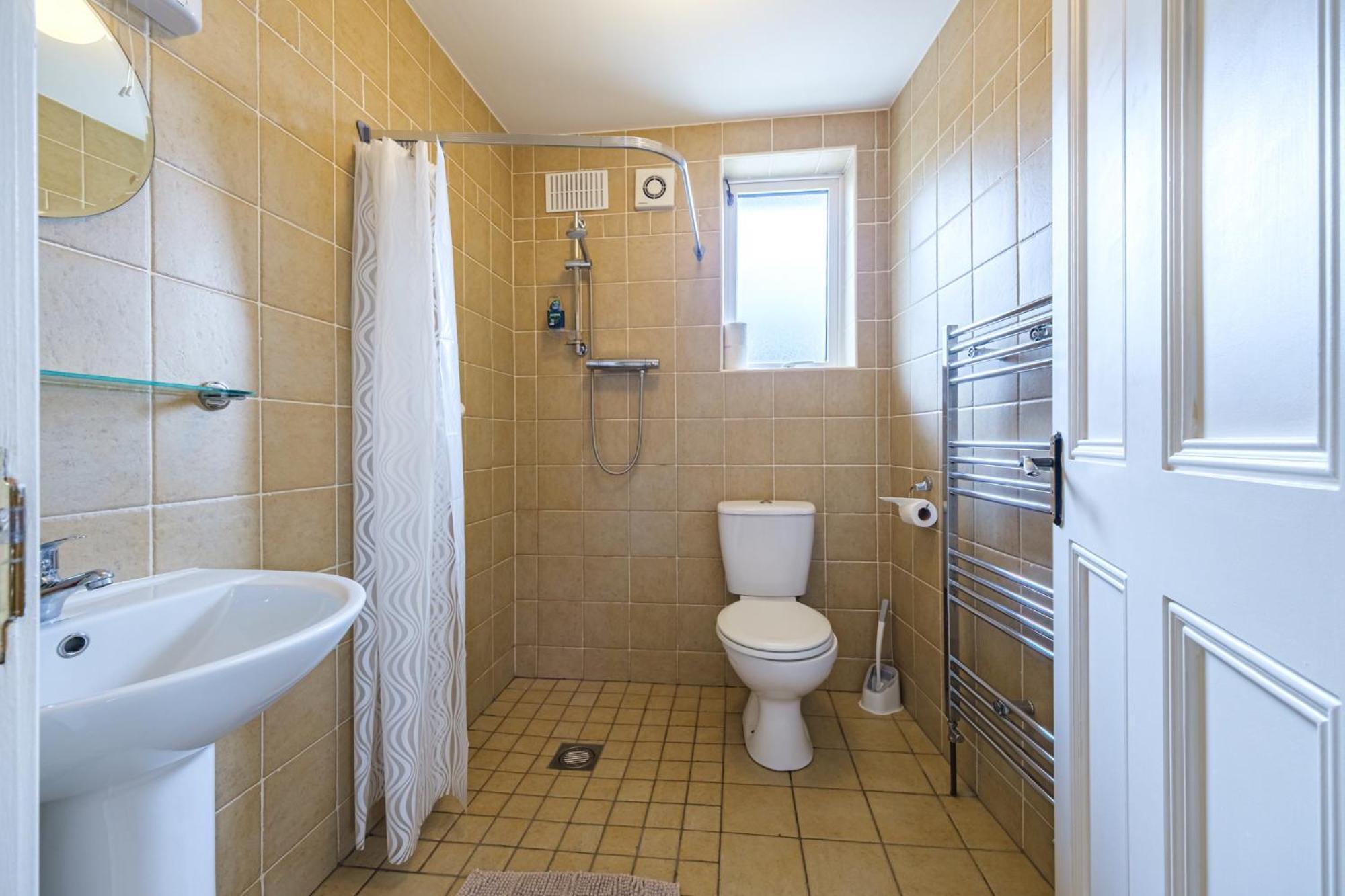 Appartamento 33A Steepleview Trim Esterno foto